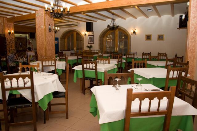 Hotel Alvarez Tuejar Экстерьер фото