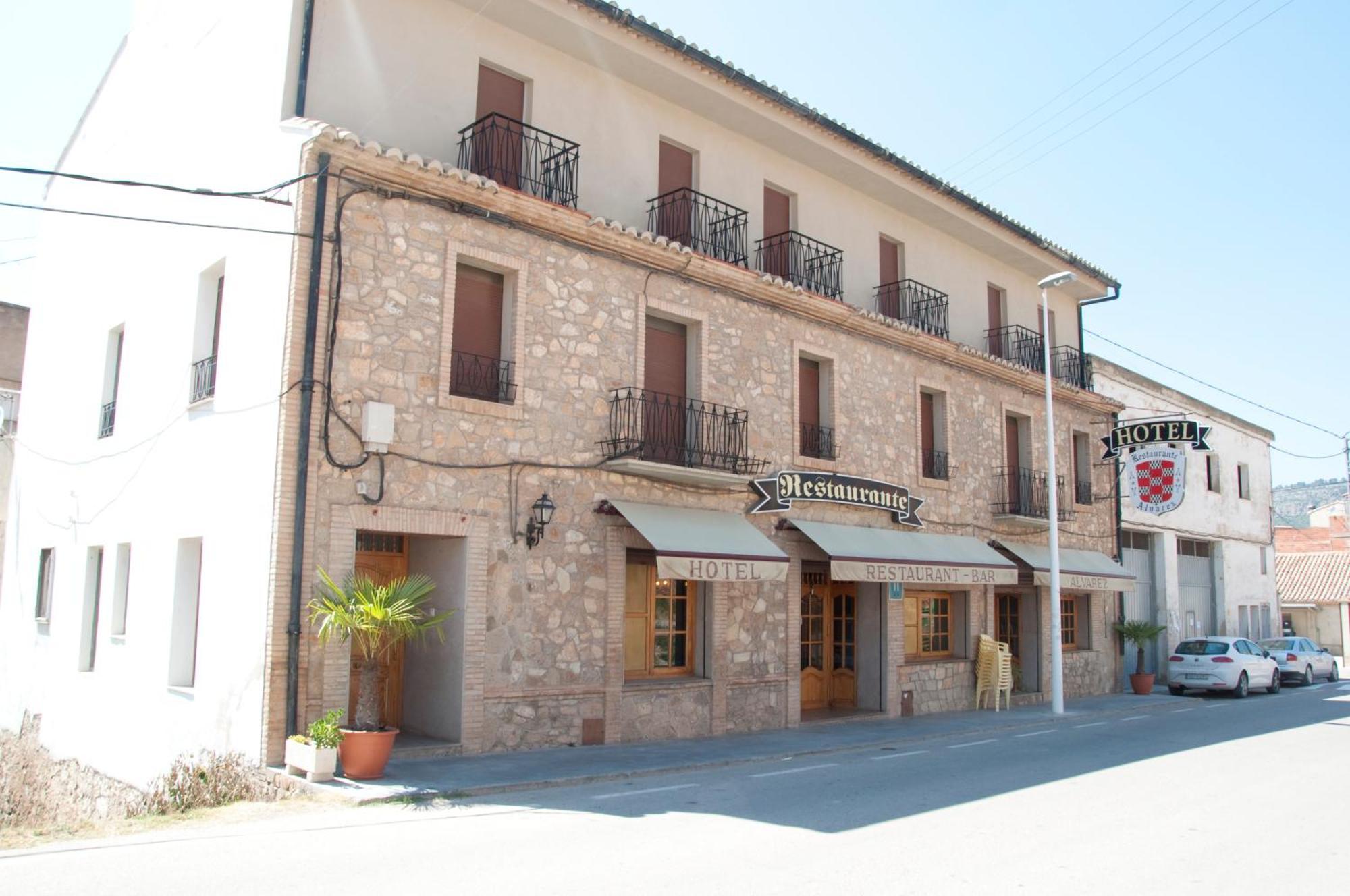 Hotel Alvarez Tuejar Экстерьер фото